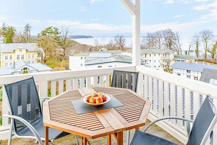 Ferienwohnung für 4 Personen, mit Balkon und Ausblick am Greifswalder Bodden