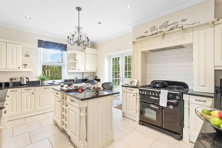 Holiday rental for 8 people, with Terrace and Garden as well as View in Torquay