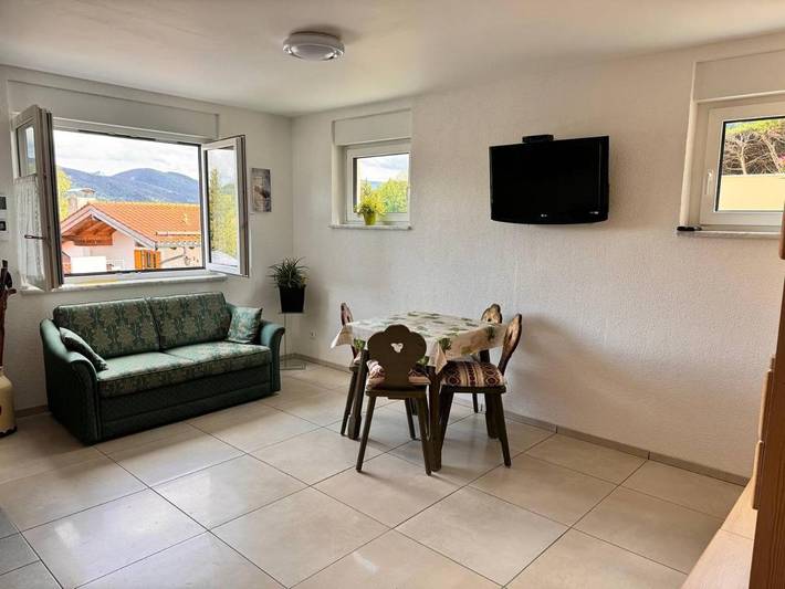 Ferienwohnung für 4 Personen, mit Terrasse und Ausblick in Hausham - 2