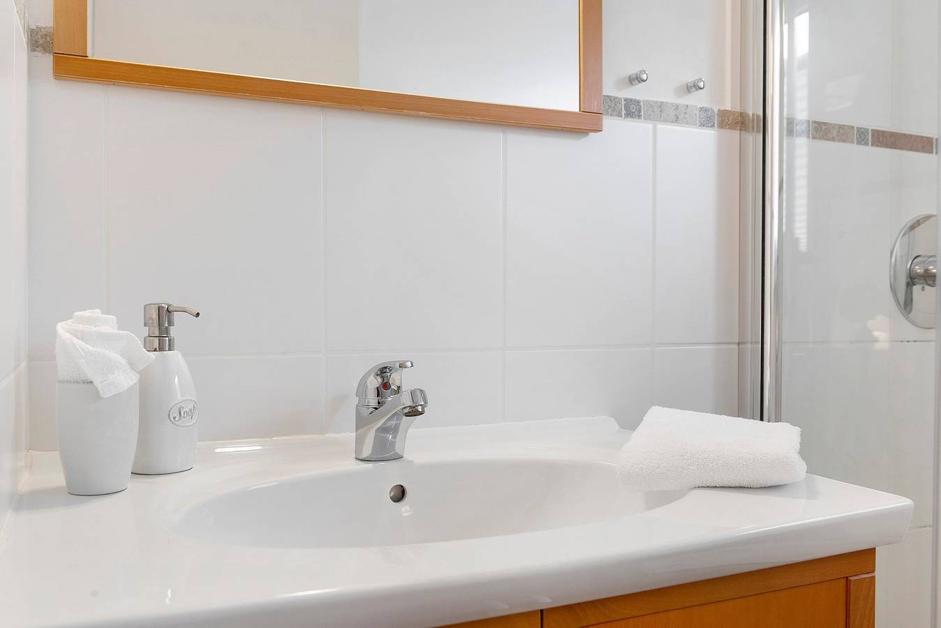 Privé-kamer Kippenhausen – Tweepersoonskamer met douche en wc, foto 11