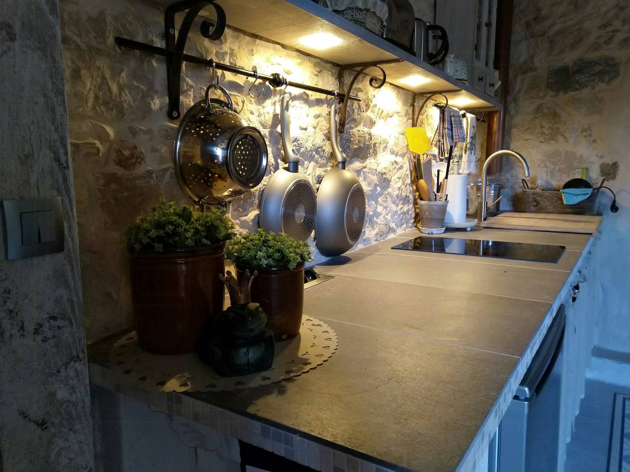 Romantisch appartement in historisch huis in de Provence in Roquefort-les-Pins, Cannes regio