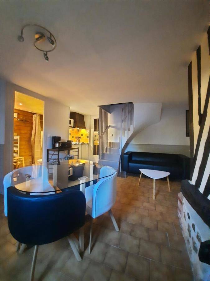 Location de vacances pour 4 personnes, avec jardin ainsi que piscine et sauna à Fatouville-Grestain - 4