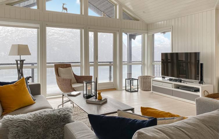 Ferienhaus für 7 Personen mit Terrasse in Valldalen, Norddal