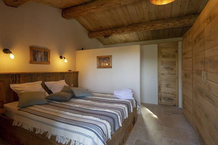 Location de vacances pour 2 personnes, avec jardin et balcon à Lecci - 2