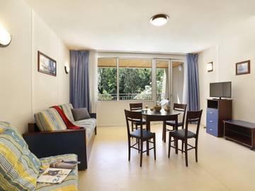Appartement De Vacances pour 5 Personnes dans Vallon-Pont-d'Arc, Gorges de l’Ardèche, Photo 1