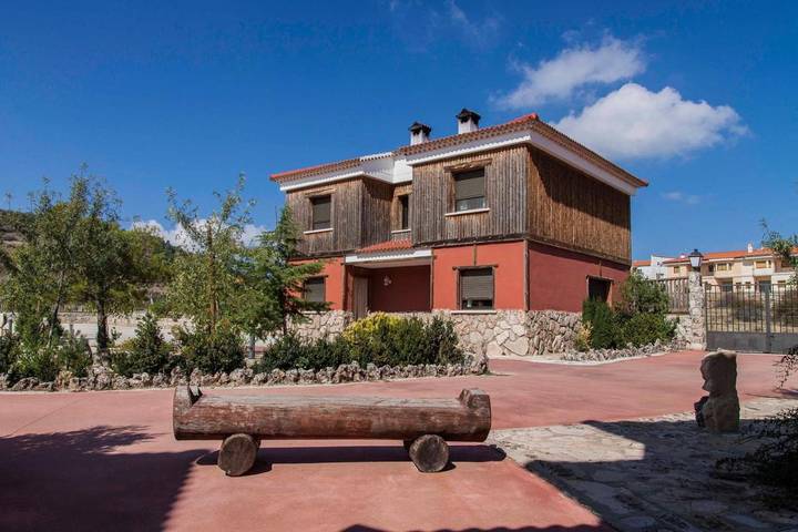 Casa de vacaciones para 4 personas, con piscina además de jardín y vistas, Se admiten mascotas en Provincia de Cuenca - 4