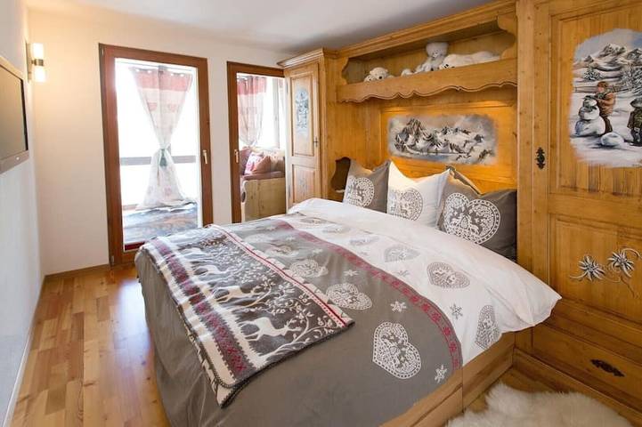 Luxury Chalet Spa & Glacier Views in Saas-Fee, Walliser Alpen