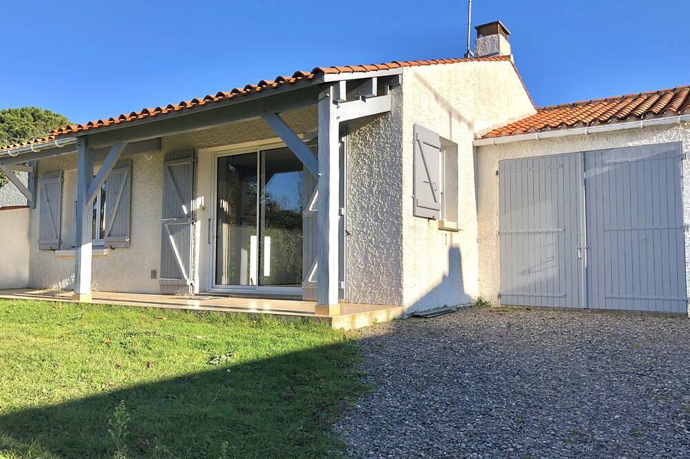 Seaside house 400m from sandy beaches, 70m², 3 bedrooms in Saint-Vincent-sur-Jard, Vandea