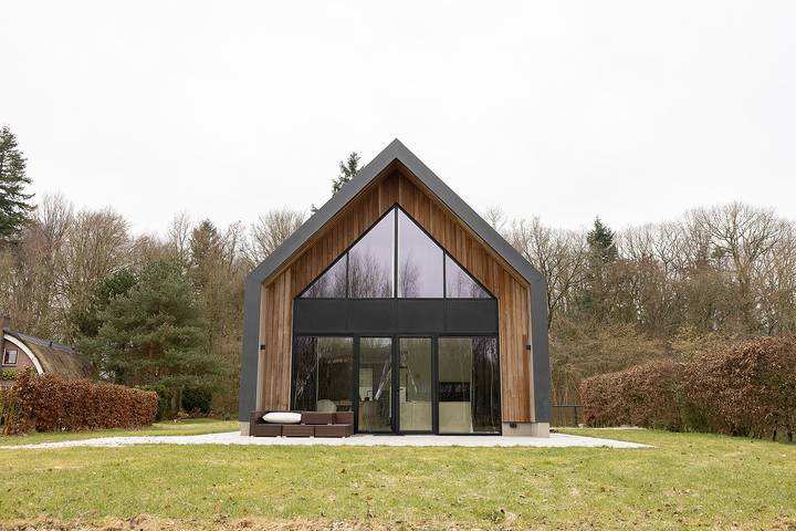 Villa voor 8 personen, met tuin en terras in Drenthe