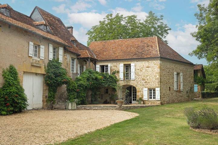 Location de vacances pour 14 personnes, avec Jardin à Tourtoirac