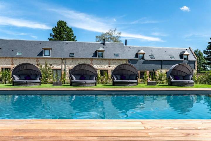 Location de vacances pour 10 personnes, avec jardin ainsi que piscine et vue, animaux acceptés à Pennedepie - 4