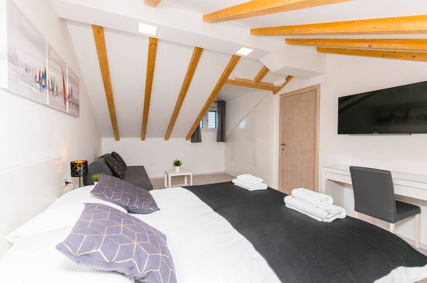 Ganze Wohnung, Apartments and Rooms Adriatic Suites in Sibenik, Šibenik-Knin