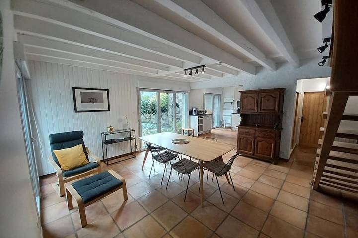 Location de vacances pour 8 personnes, avec jardin et terrasse à Bourisp