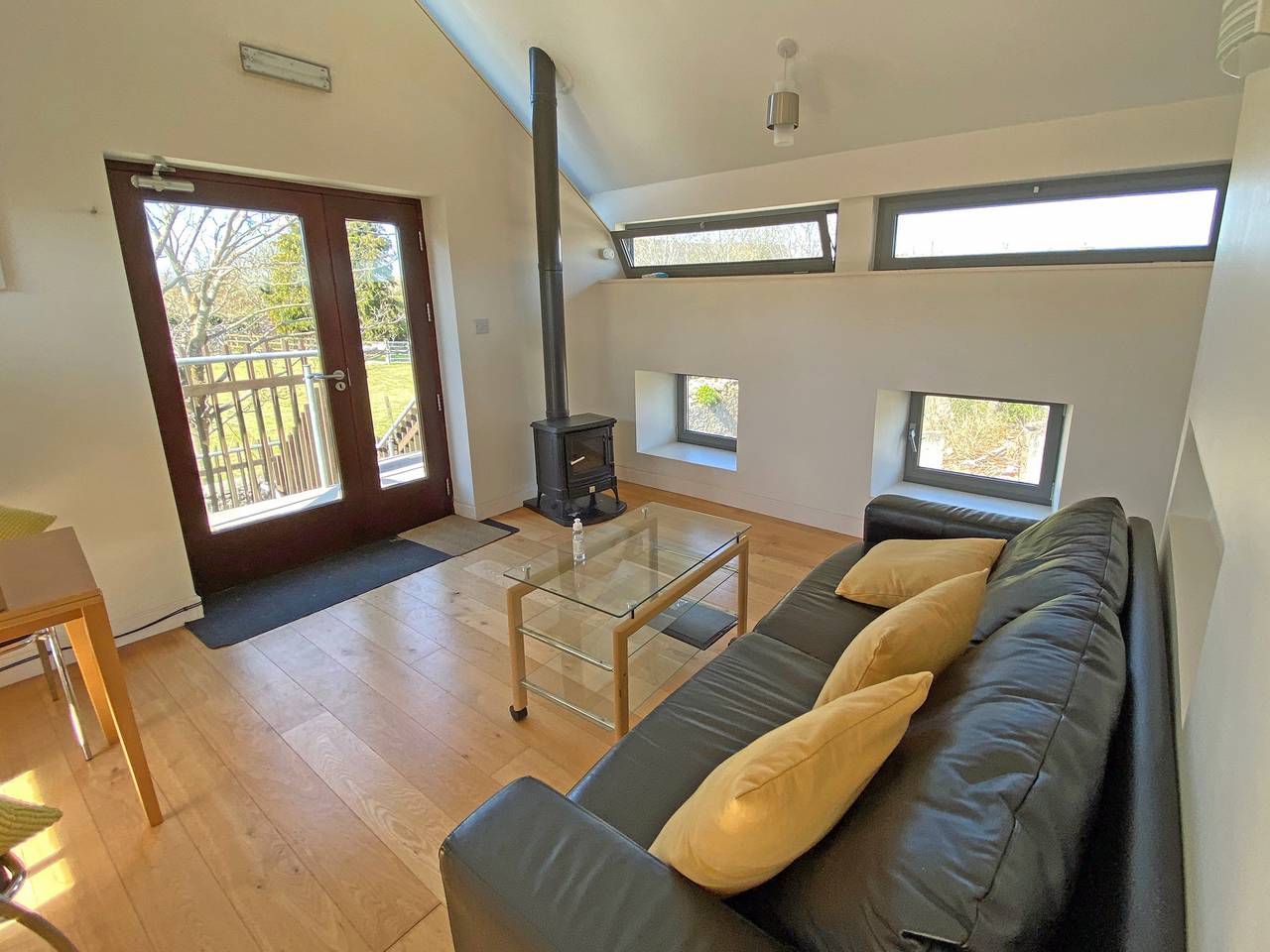 Entire apartment, Kinvara Holiday Accommodation (Top) in County Galway