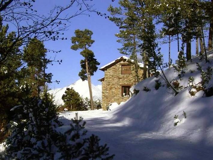 Casa rural para 5 personas, con piscina además de terraza y jardín, Familias con niños en Pallars Sobirà
