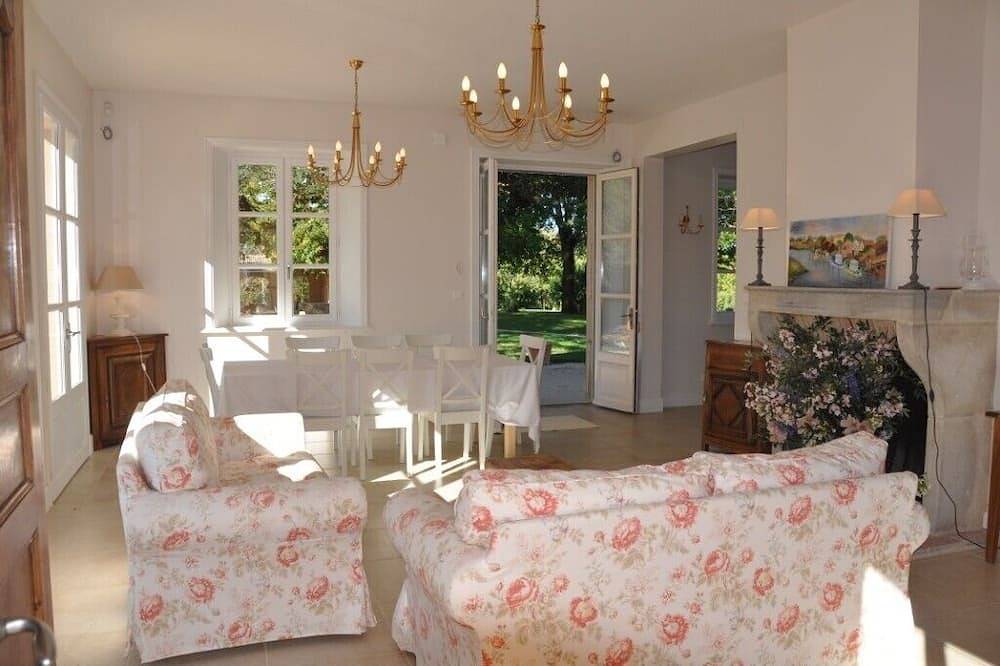 Les Agnelles, en el magnífico \"Domaine de Vincenti\", a las puertas de la Provenza in Divajeu, Región de Die