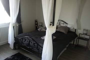 Chalet pour 5 Personnes dans Les Auxons, Doubs, Photo 1