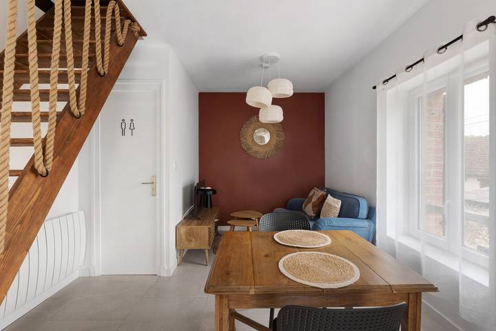 Ganze Wohnung, Gîte „La Glycine“ für 2 Personen mit beheiztem Pool von Mitte Mai bis September in Veuves, Blois und Umgebung