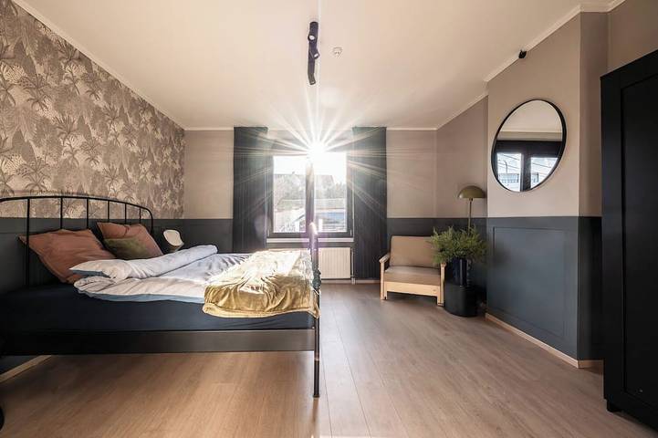 Cozy family home with 5 spacious bedrooms. in Melsbroek, Steenokkerzeel