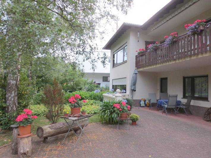 Ferienwohnung für 4 Personen, mit Terrasse und Garten in Trassem