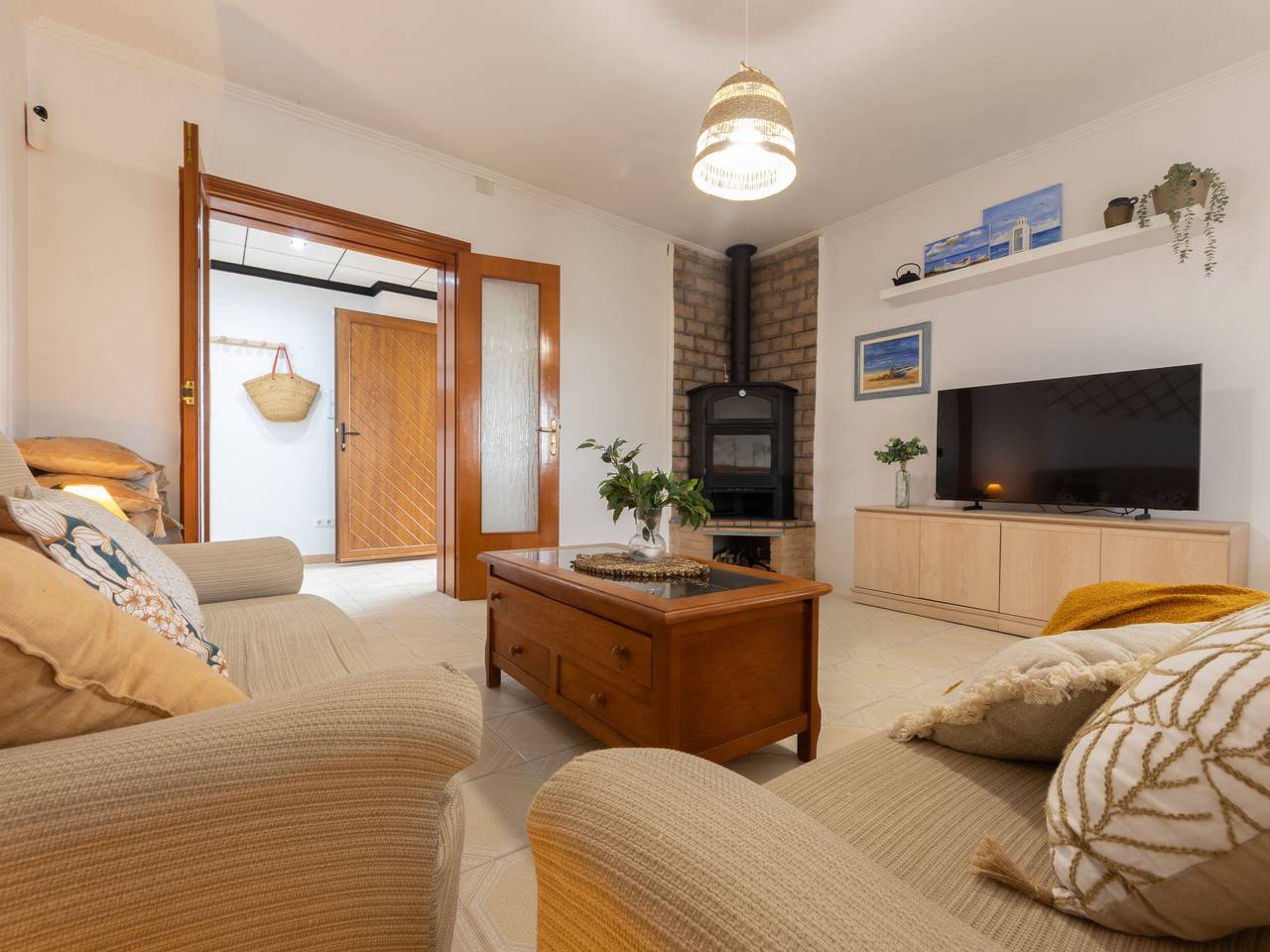 Corbella in Sant Jaume d'Enveja, Delta de l'Ebre