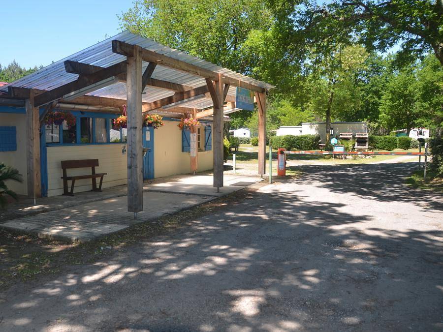 Camping Lou Payou - Mobilhome 4 personnes - Mh Evo29 2ch 4 pers. in Lesperon, Landes