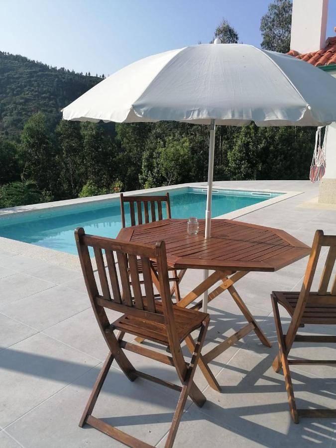 Maison de campagne pour 2 personnes, avec piscine ainsi que vue et jardin à Arouca - 3