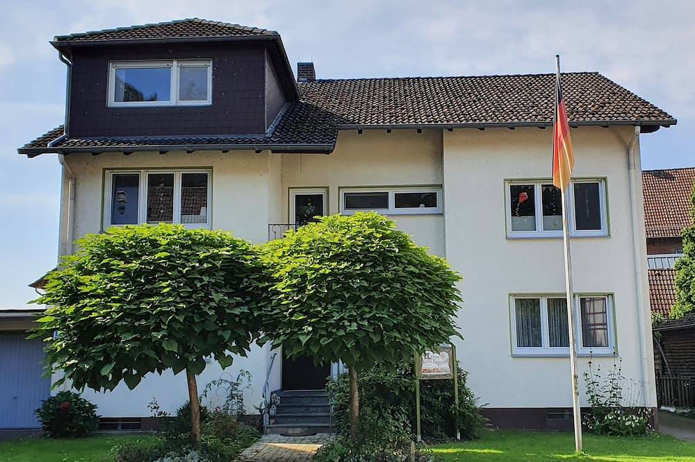 Ganze Wohnung, Ferienwohnung Karlas Ziegenstall - Meinbrexen im schönen Weserbergland in Lauenförde, Landkreis Holzminden
