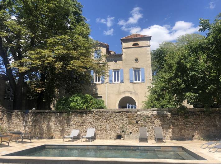 Chambre d’hôte pour 2 personnes, avec sauna ainsi que jardin et piscine à Saint-Florent-sur-Auzonnet