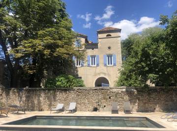 Chambre d’hôte pour 3 personnes, avec jardin ainsi que piscine et sauna à Saint-Florent-sur-Auzonnet