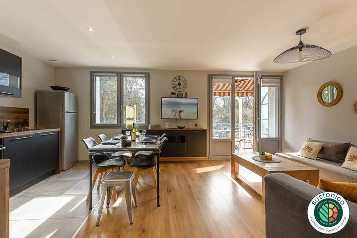 Gîte pour 4 personnes, avec balcon, animaux acceptés dans Casino Imperial Palace Annecy