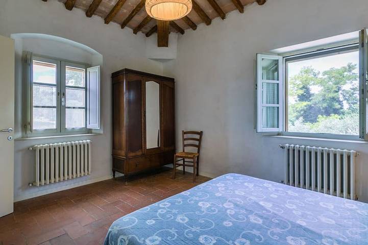 Elegante appartamento in villa per 4 persone con piscina, TV e patio in Poggibonsi, Chianti