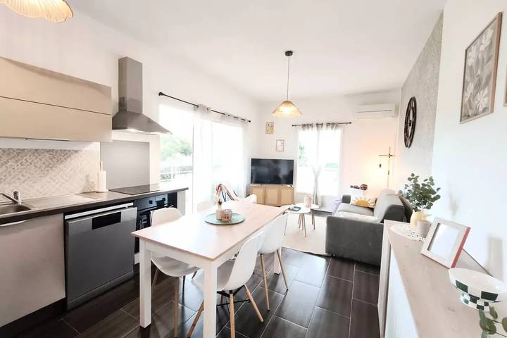 Gîte pour 4 personnes, avec terrasse, animaux acceptés dans Plage d'Agosta - 4