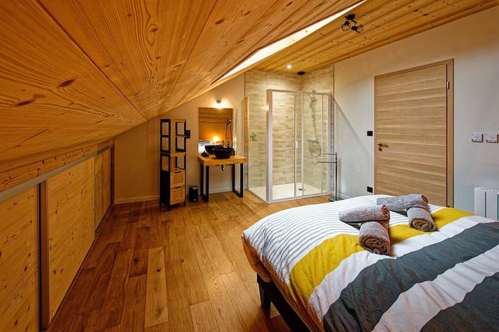 Entire apartment, Panoramic view*Cosy*Spa - at Ô Jurassik in Cuttura, Parc naturel régional du Haut-Jura