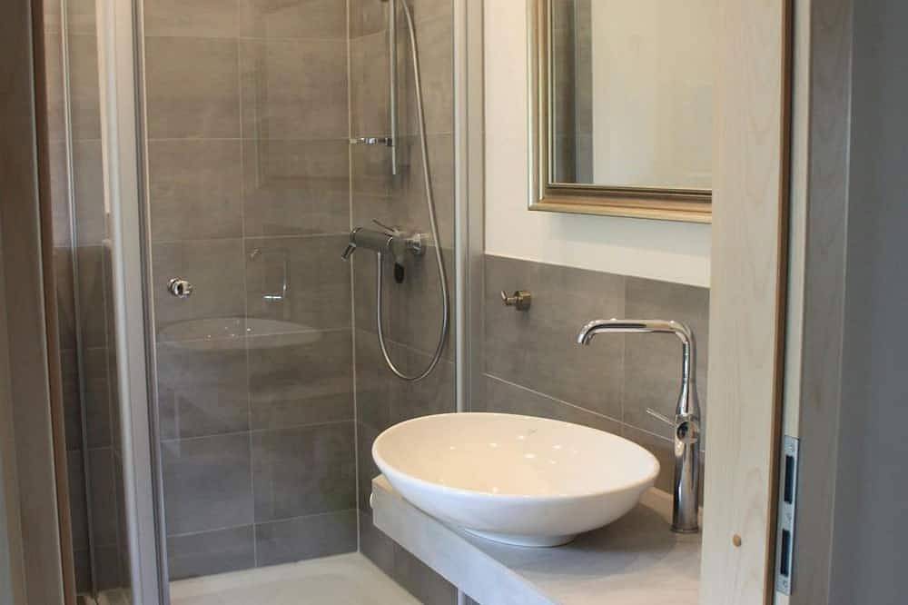 Ganze Wohnung, Über den Wiesen, Ferienwohnung - Appartement/Fewo, Dusche, Wc in Blunk, Kreis Segeberg
