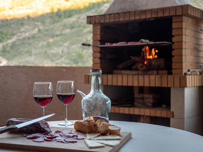 Casa rural para 12 personas, con terraza y vistas en Rincón de Ademuz