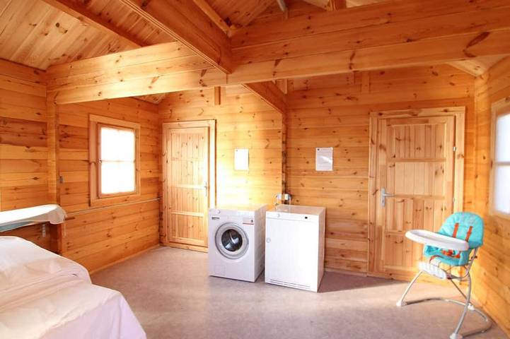 Maison familiale à 2 min de Granville, avec terrasse, wifi et équipements bébé in Saint-Martin de Bréhal, Bréhal