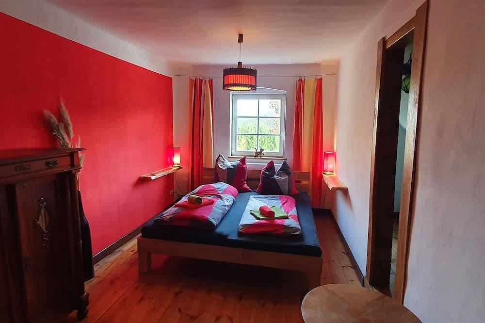 Ganze Wohnung, Apartment Vera (4-8 Pers.), traumhafte Alleinlage,riesiger Garten, Nähe Binz in Pantow, Zirkow