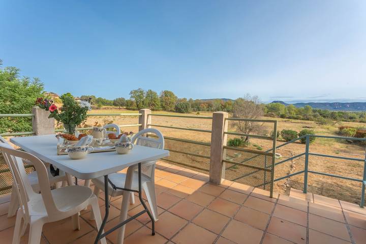 Agriturismo per 4 persone, con Giardino in Costa Azzurra