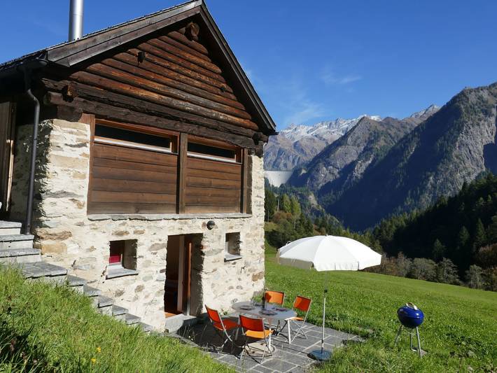 Ferienhaus für 5 Personen, mit Ausblick und Terrasse sowie Garten - 1