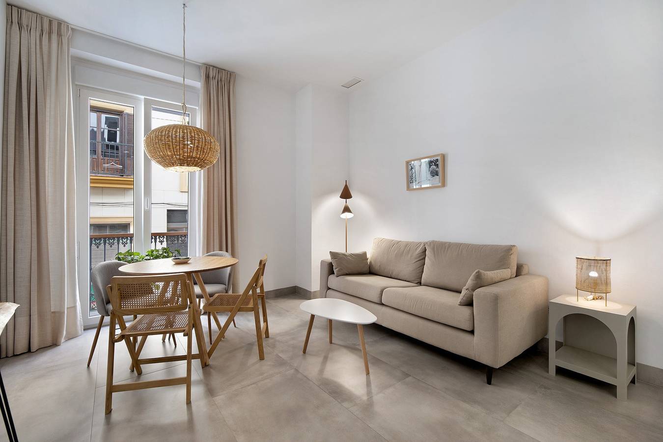 Entire apartment, Apartment 'Balcón Luxury 2' with Balcony, Wi-Fi and Air Conditioning in Chiclana de la Frontera, Costa de la Luz