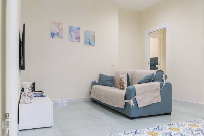 Appartamento intero, Modern Apartment with Terrace, Swimming Pool&Tennis in Sorrento, Sorrento Coast