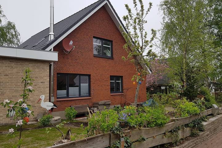 Ferienwohnung für 5 Personen, mit Garten in Oeversee