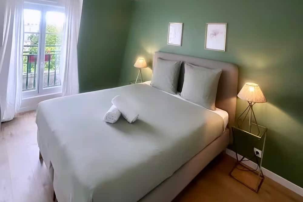 Entire apartment, Outstanding Apartment-Near Disneyland Paris in Chessy, Seine-et-Marne