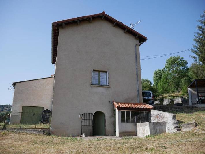 Location de vacances pour 6 personnes, avec jardin ainsi que terrasse et vue à Polignac - 3