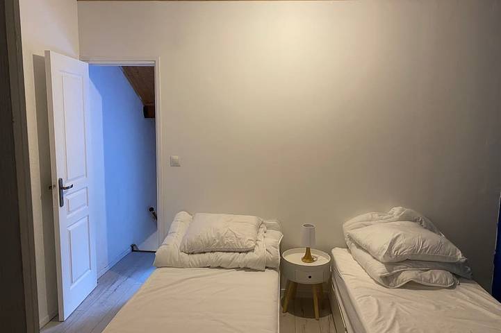 Appartement entier, Superbe vue lac-Appartement T3 équipé avec parking -Idéalement situé in Évian-les-Bains, Région de Thonon-les-Bains