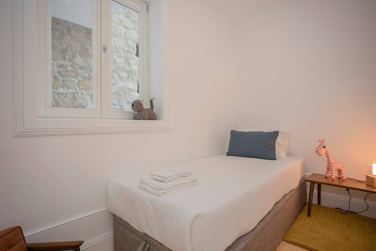 Apartamento entero, Apartamento de vacaciones para 3 personas con balcón/terraza in Sé (Porto), Oporto