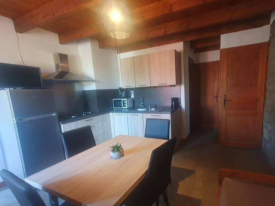 Camping Les Sous Bois du Lac - Landhaus 4 personen - F1D - Gite Terrasse anliegend in Chastanier, Mende und Umgebung