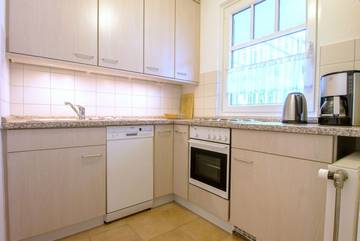 Vacation Rental for 4 Guests in Zingst, Peninsula Fischland - Darss - Zingst, Picture 3