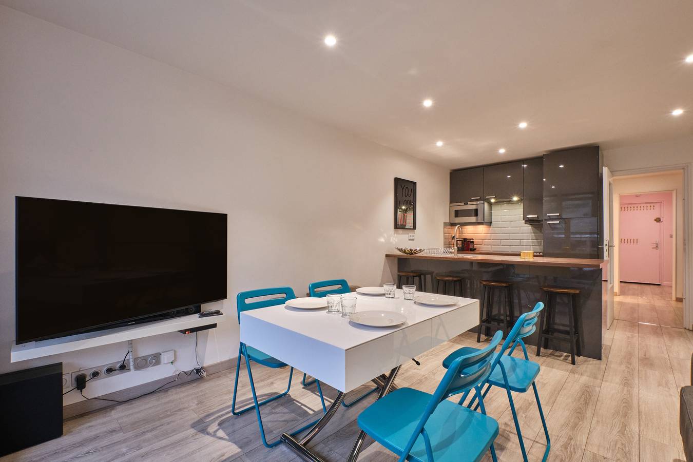 Apartamento entero, Apartamento 'Boutique Central Les 2 Alpes' con vistas a la montaña, balcón y Wi-Fi in Mont-de-Lans, Les Deux Alpes